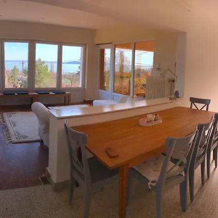 בית נופש Omega *