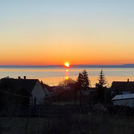 Omega בית נופש